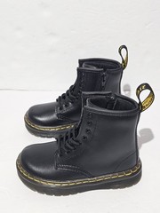 Dr Martens Doc Kids Size 9 Leather Black Airwair Boots AW004