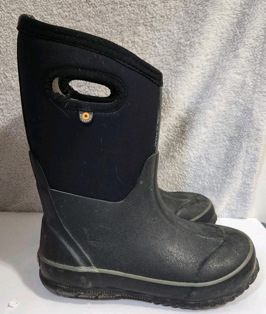 BOGS Classic High Handle 52065-001 Youth Size 2 Waterproof Rain Boots Black