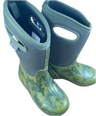 Kids Bogs Insulated Waterproof Winter Pull On Boots Green Camo Classics Size 2