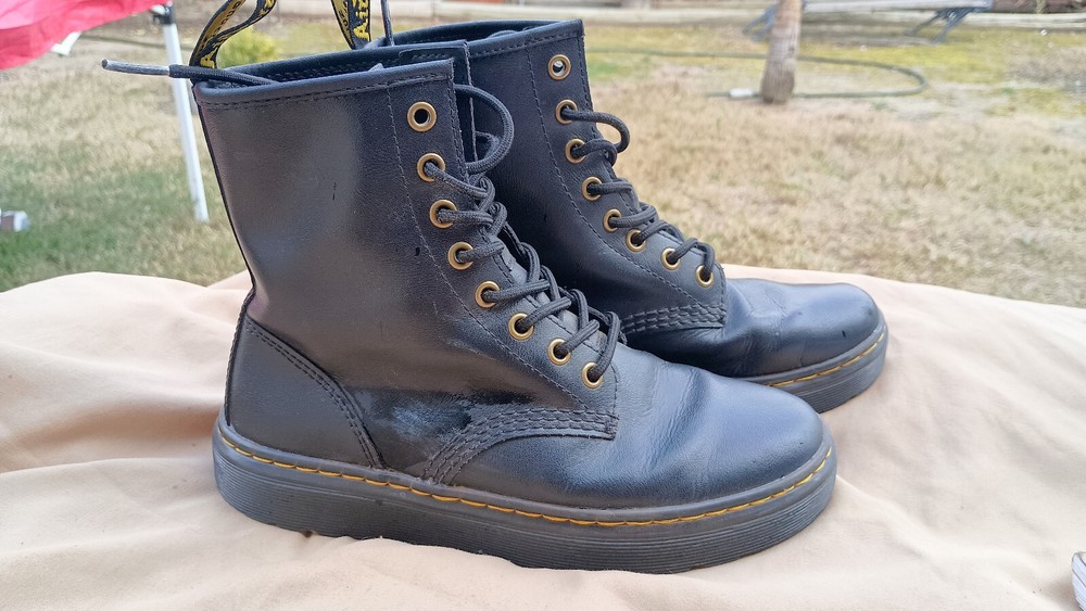 Doc Martens Zavala Boots Air Wair Unisex Mens Size 5 / Ladies Size 6