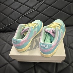 Nike SB Verdy / green,blue,pink /Dunk Low Pro QS PS