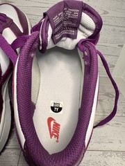 Nike Dunk Low Unisex Kids 7Y Purple/White Leather Low Top Lace-Up Sneakers