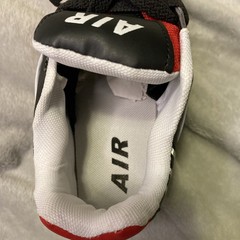 Air Wave Size 4 Wheel Roller Shoes, Black and Red, New In Box