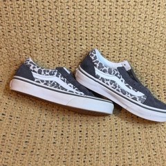 Vans Old Skool Leopard Print Sneakers Size 13.5 Kids