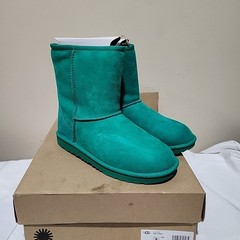 Kids UGG CLASSIC II BOOT 1017703K-EDGR Size 5 Green New
