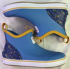 Xtratuf Kid’s Ankle Deck Boots-Light Blue/Whale Pattern-Size: 6