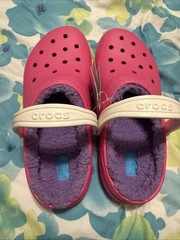Crocs Unisex Kid’s Classic Clogs Lined Purple Taffy Pink Outer – US Kid’s J6