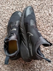 Nike Flex Runner 2 Youth Size 4.5 Y Black Athletic Shoes Sneakers DJ6038-001