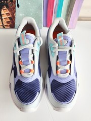 Nike Air Max Bolt Grade School – US Shoe Size 6Y – BQ5448-108