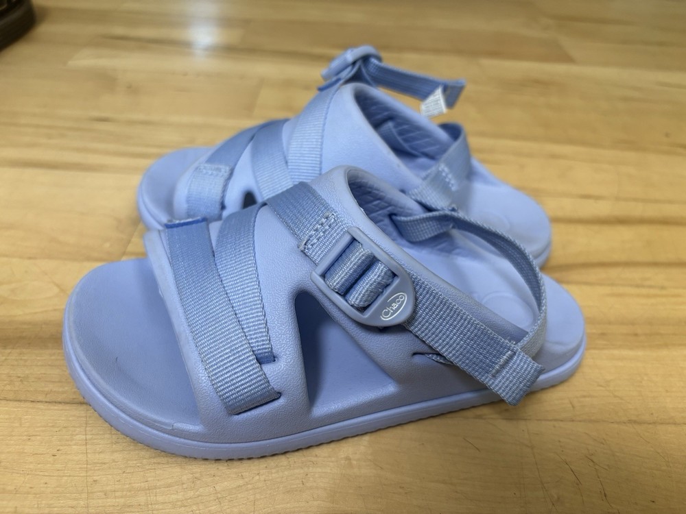 Kid’s Size 1 Chaco Chillos Sport Sandals in Periwinkle