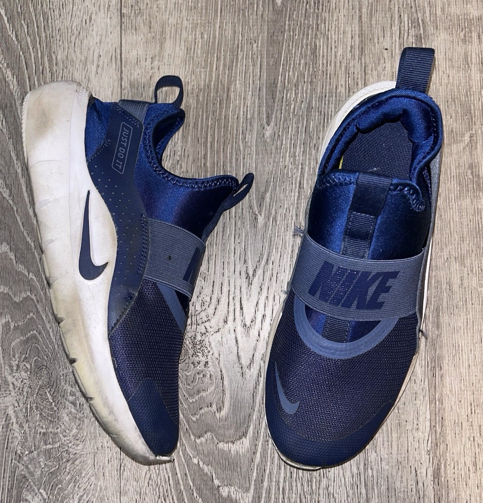 Nike Kid’s Flex Runner 4 Slip On Sneakers Size 5.5Y