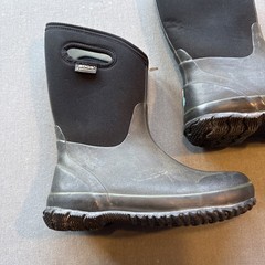 Bogs Classic High Handle Boots Youth 5 Winter Chore Rain Mud 52065 001 Black