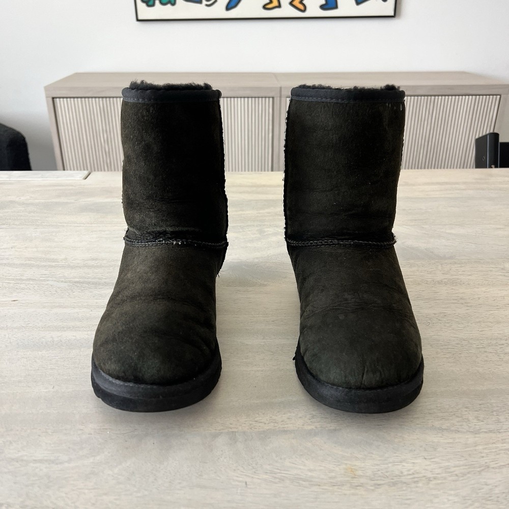 UGG Kid’s Classic II 1017703K Black Suede Boots Size 3