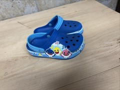 Crocs Fun Lab Baby Shark Band Clogs Size C9