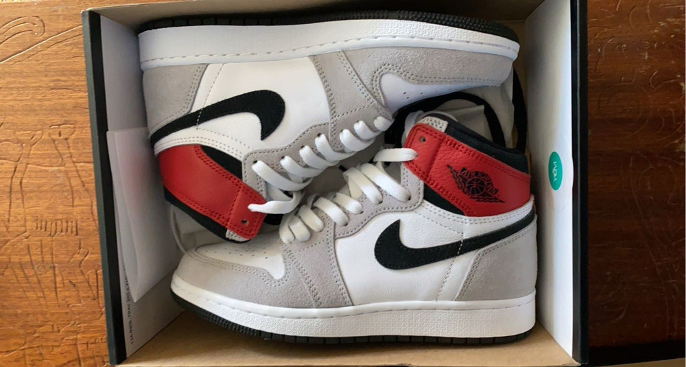 Jordan Air Jordan 1 High Top Leather Colorblock White/Gray/Black/Red 4Y
