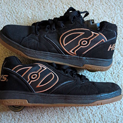 Heelys Low Top Wheeled Sneakers Lace-Up Black/Brown Unisex Kids US 9