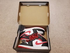 AIR JORDAN 1 MID (GS) BLACK / VERY BERRY – WHITE BIG KIDS 554725 016 SIZE 4Y