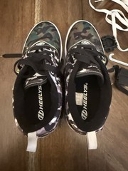 Heelys Pro 20 Prints Kids Charcoal Skate Sneakers Size 6 Youth Pre-owned No Box