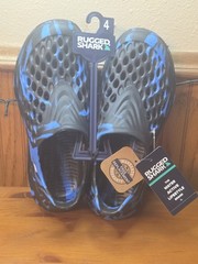 Rugged Shark Size 4 Little Kids Slip on Water Sneakers Black/Blue NWT