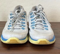 Nike AIR MAX BOLT GS Running Athletic Shoes CW1626-004 Unisex Youth Size 7Y Used