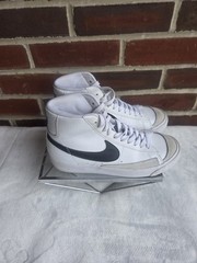 Nike Blazer Mid 77 White Black High Top Sneakers Youth Size 4.5Y DA4086-100