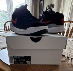 Jordan Air Jordan Stadium 90 BG Low Top Leather Sneakers Black Red 4Y