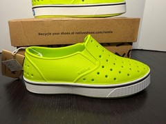 Native Miles Slip On Shoes Chartreuse/Shell White Little Kids/Toddler C12