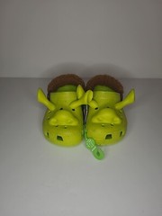 Crocs x Dreamworks Shrek Classic Clog Big Kid’s Size C11 Ogre Green 2023 New