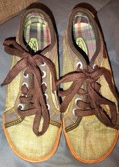 KEEN Arcata canvas lace-up sneakers, brown and tan color Size 1 Kids
