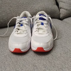 Nike CD6894-101 White Blue Red Black Unisex Kids Athletic US 7Y EU 40
