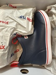 XTRATUF Kids’ Ankle Deck Boots, model XKAB200, in Youth Size 2