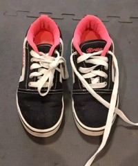 Heelys Pro 20 Skate Sneakers Black & Pink Roller Heel Size Yth 3