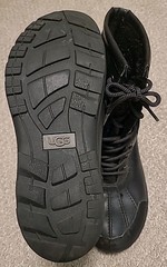 UGG 1098890K BUTTE II Waterproof Leather Boots KIDS SIZE 4 Black