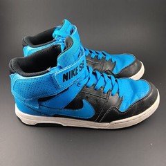 Nike SB Dunk Mid Rise Royal Blue and Black Skateboarding Shoe Size 6Y