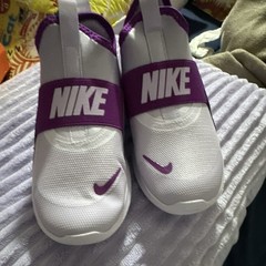 Nike Flex Runner 2 kids size 3y