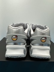 Nike Air Max Dn8 GS Wolf Grey Metallic Silver Youth Shoes Sz 6y New HF7310-001