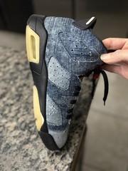 Air Jordan 6 Retro „Washed Denim“. Size 6y