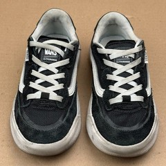 Vans UltraRange Kids Shoes Black White Size 2.0 US / 32.5 EUR