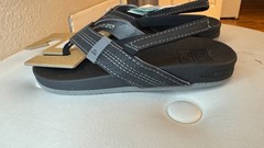 reef phantom flip flops youth 9/10 black w/ backstrap
