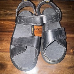Dr. Martens VOSSIE J Strappy Leather Sandals Unisex Kids Hook & Loop size 2
