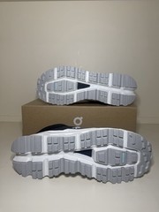 On Cloud Cloudhero Mid Waterproof Black White 3YD30020299 Unisex 6.5 Youth 8W