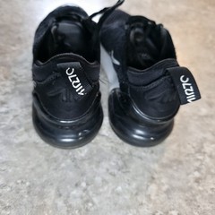 Nike Air Max 270 PS Black White Comfort Casual Sneakers Youth Kids Size 2 Y