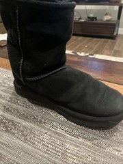 UGG Classic Short Boots Kids Size 4 Black Suede Sheepskin Fur Lined 1017703K