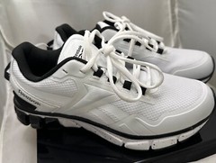 Reebok 12.9 Seventy Percent Dynamic Biomechanics Big Kids size 4K NEW Sneakers
