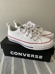 Converse Chuck Taylor All Star Madison Low Top Sneaker 5.5 Kids New in box