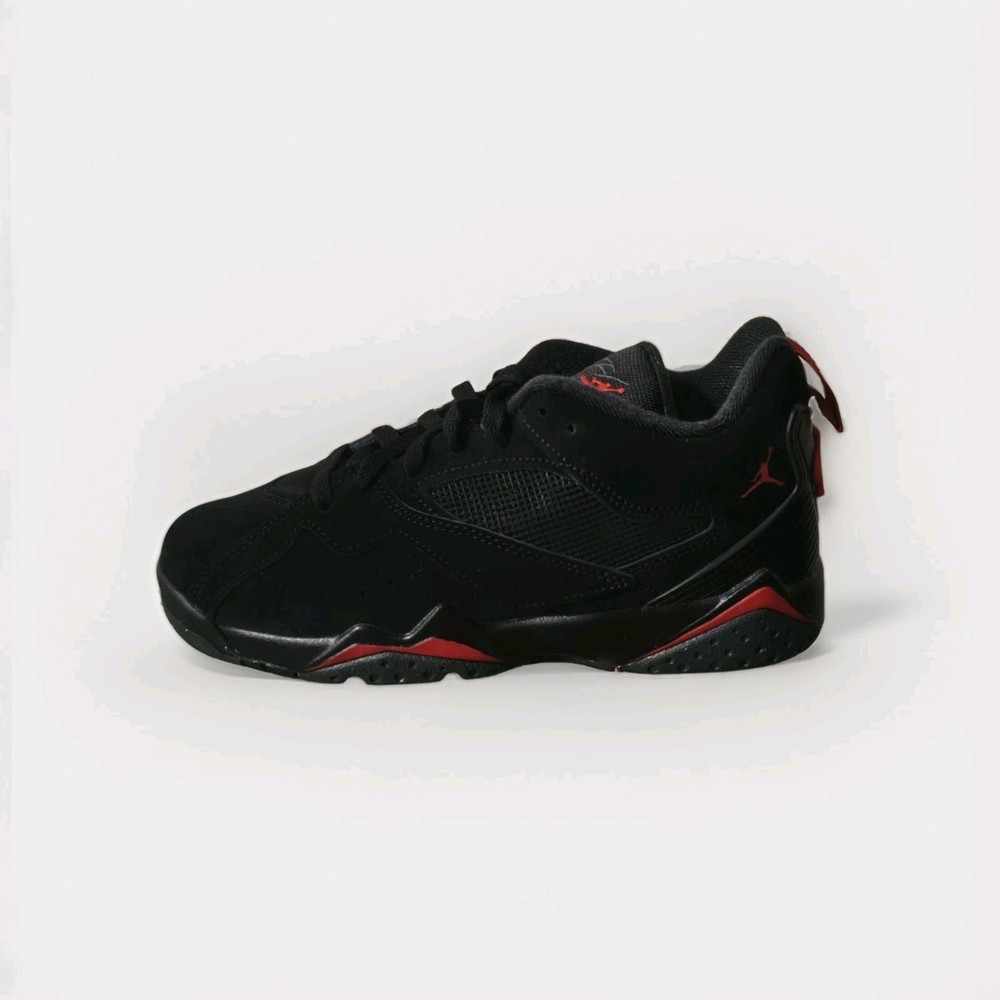 Jordan MVP 92 (GS) Black/Red Low Top Basketball Sneakers Kids 6Y HQ4427-006