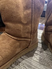 UGG Australia Kids Size 6 ,Classic Short Boots Chestnut 5251 Y Youth