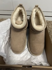 UGG Kids Classic Ultra Mini Bootie Sand Beige Suede US 6 EU 38 1130750K