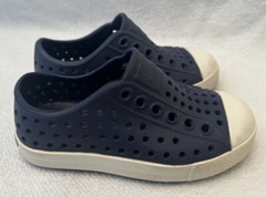 NATIVE Jefferson Shoe Regatta Blue Shell White Kids C6 Slip-on Waterproof $40