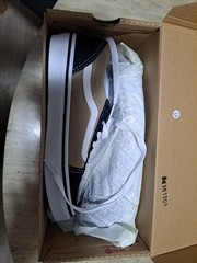 Brand New With BOX Vans Boy’s Multicolored Canvas Shoes Youth Size 3-New
